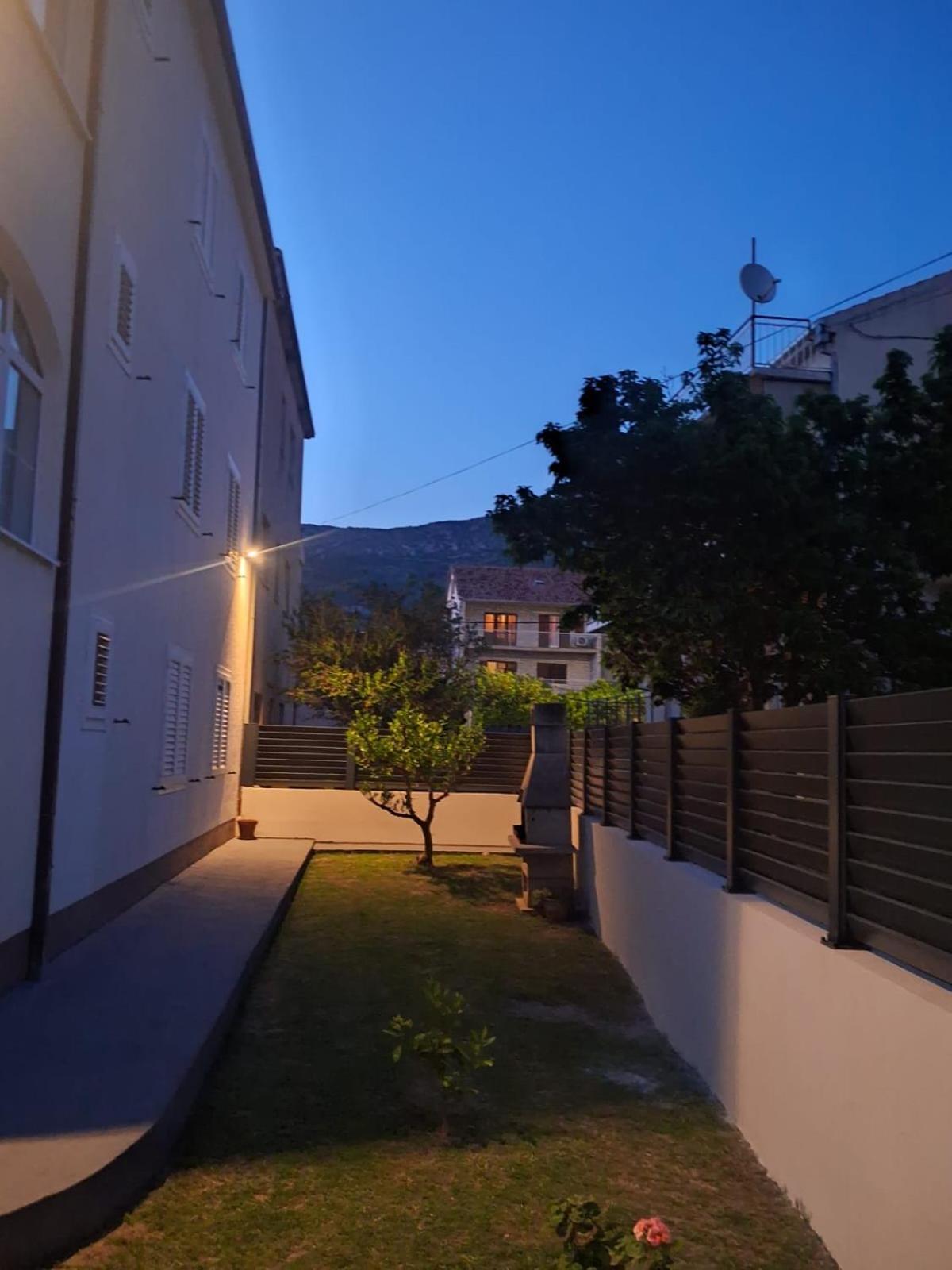 Apartment Marko Kastela Exterior photo